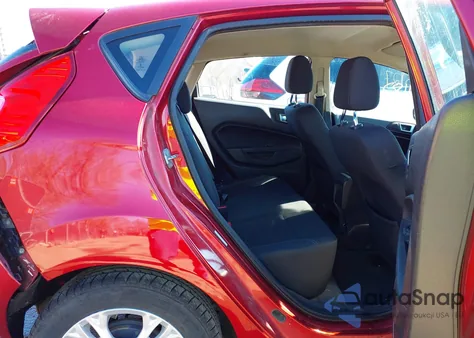 2016 Ford Fiesta Se z USA, uszkodzony, nr VIN 3FADP4EJ7GM104777